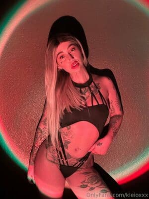 Kleio Valentien Nude  Leaks 10 Photos