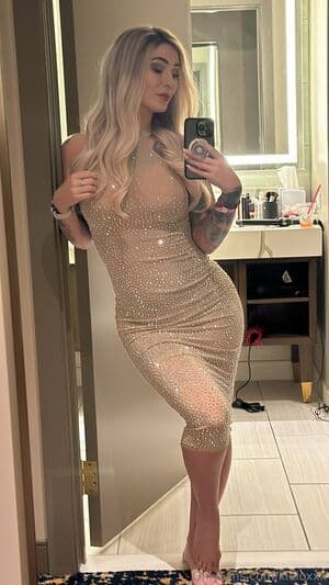 Kleio Valentien Nude  Leaks 10 Photos