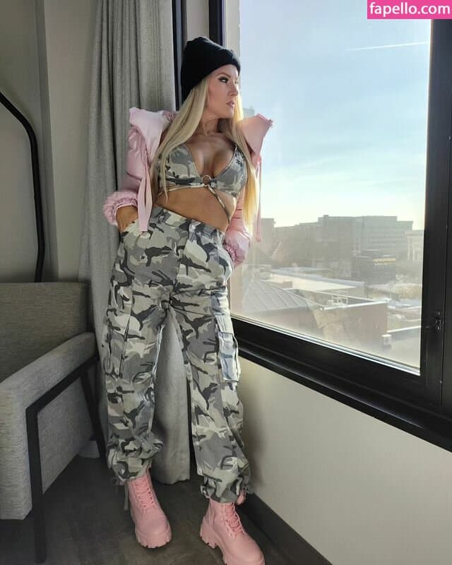 Lacey Evans Nude  Leaks 3 Photos