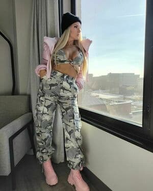 Lacey Evans Nude  Leaks 4 Photos