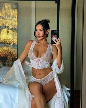 Lacey Montgomery Nude  Leaks 3 Photos