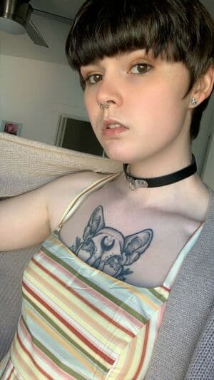 Lain Arbor Nude  Leaks 3 Photos