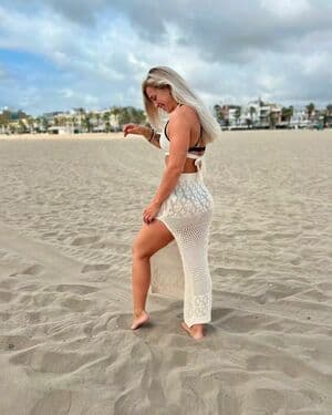 Larissa Van Meerten Nude  Leaks 4 Photos