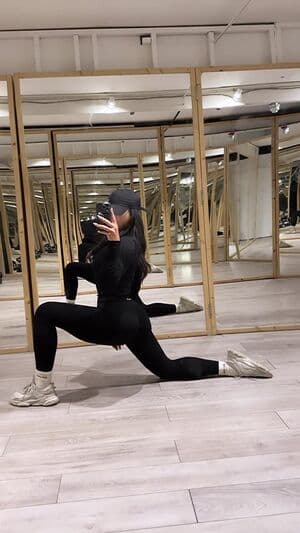 Leah Shutkever Nude  Leaks 2 Video and 1 Photos