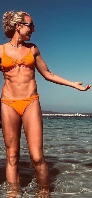 Leah Williamson Nude  Leaks 3 Photos