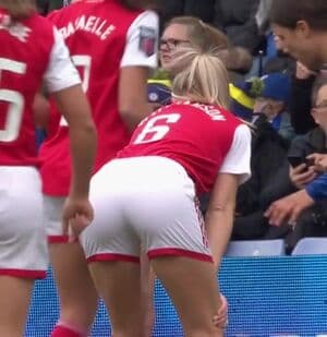 Leah Williamson Nude  Leaks 3 Photos