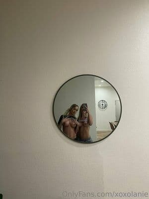 Lexie Wilcox & Lanie Wilcox Nude  Leaks 8 Photos