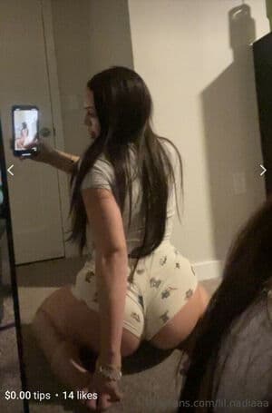 Lil.nadiaa Nude  Leaks 4 Photos