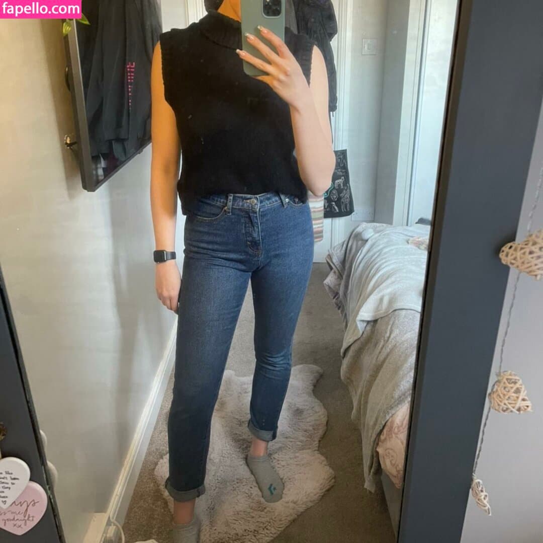 Lilly Walker Nude  Leaks 47 Photos