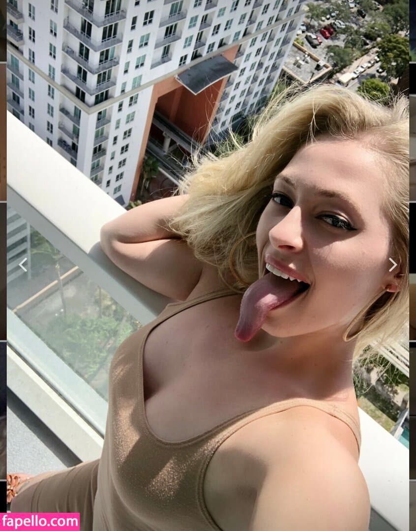 Long Tongue Fetish Nude  Leaks 5 Photos