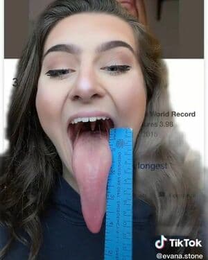 Long Tongue Fetish Nude  Leaks 26 Photos
