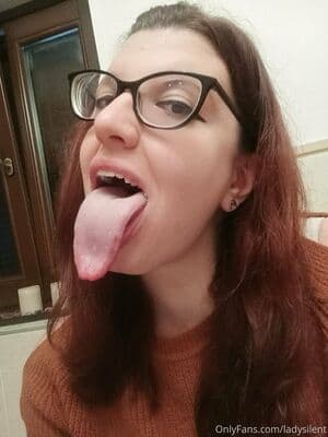 Long Tongue Fetish Nude  Leaks 6 Photos