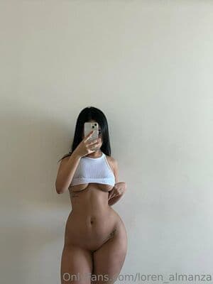 Loren Almanza Nude  Leaks 5 Photos