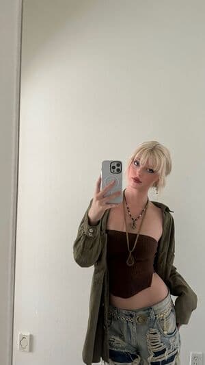 Loren Gray Nude OnlyFans Leaks 8 Photos