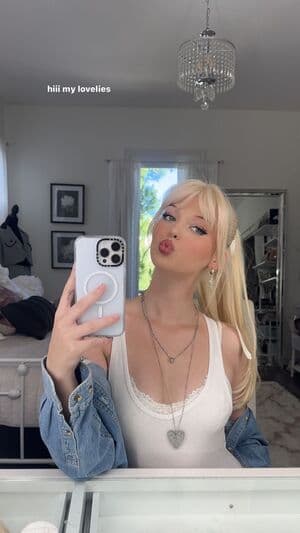 Loren Gray Nude OnlyFans Leaks 3 Photos