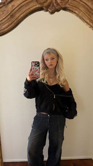 Loren Gray Nude OnlyFans Leaks 7 Photos
