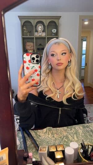 Loren Gray Nude OnlyFans Leaks 7 Photos