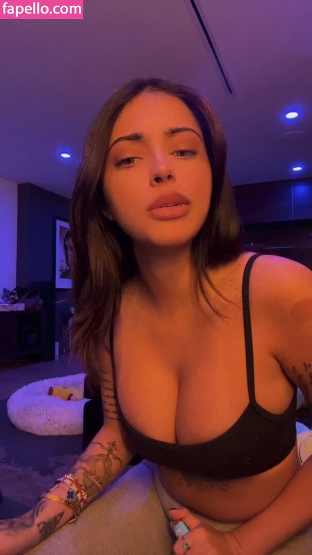 Malu Trevejo Nude  Leaks 14 Photos