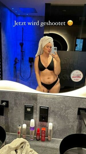 Maren Wolf Nude  Leaks 14 Photos