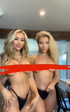 Mariana Moraise Nude  Leaks 2 Photos