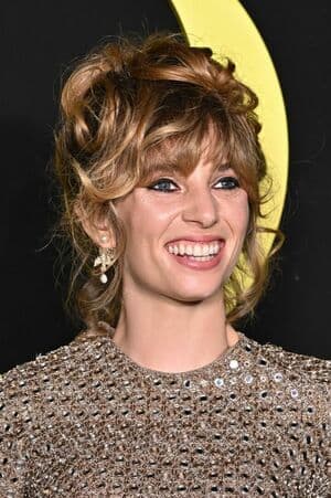 Maya Hawke Nude  Leaks 4 Photos
