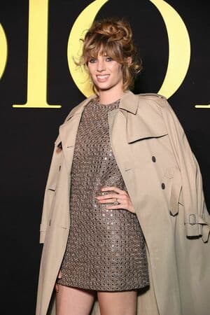 Maya Hawke Nude  Leaks 4 Photos