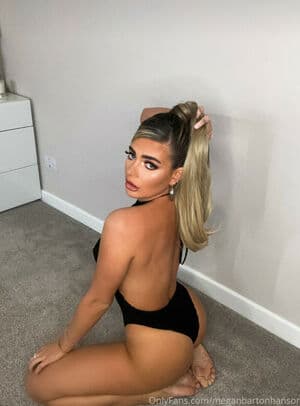Megan Barton Hanson Nude OnlyFans Leaks 4 Photos