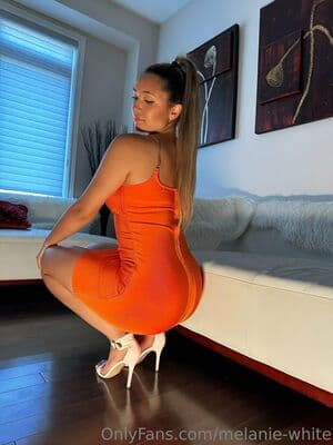 Melanie White Nude  Leaks 7 Photos