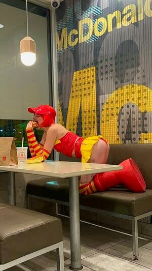 Click to view full size Melody Parker Nude OnlyFans Leaks 5 Photos