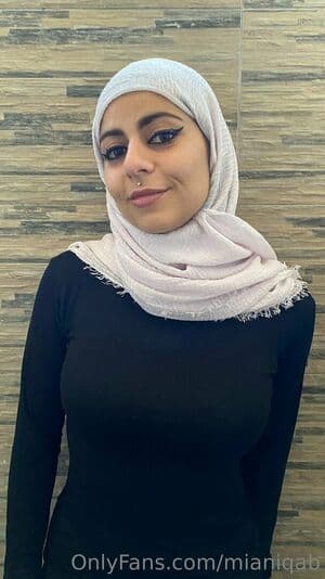 Mia Niqab Nude  Leaks 8 Photos