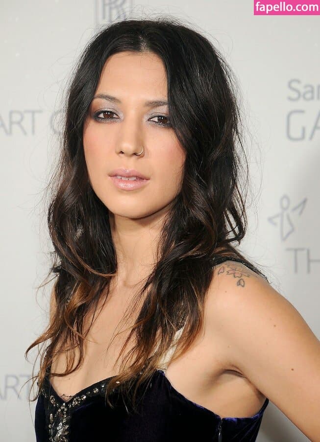Michelle Branch Nude  Leaks 12 Photos