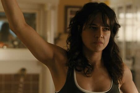 Michelle Rodriguez Nude  Leaks 8 Photos