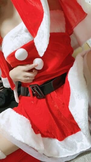 Minori Natsume Nude  Leaks 8 Photos