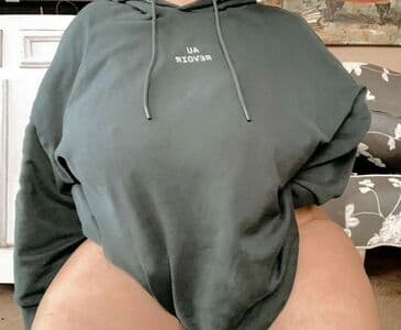 Nikkie Ginger Nude  Leaks 2 Photos