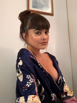 Nude De Laure Nude  Leaks 6 Photos