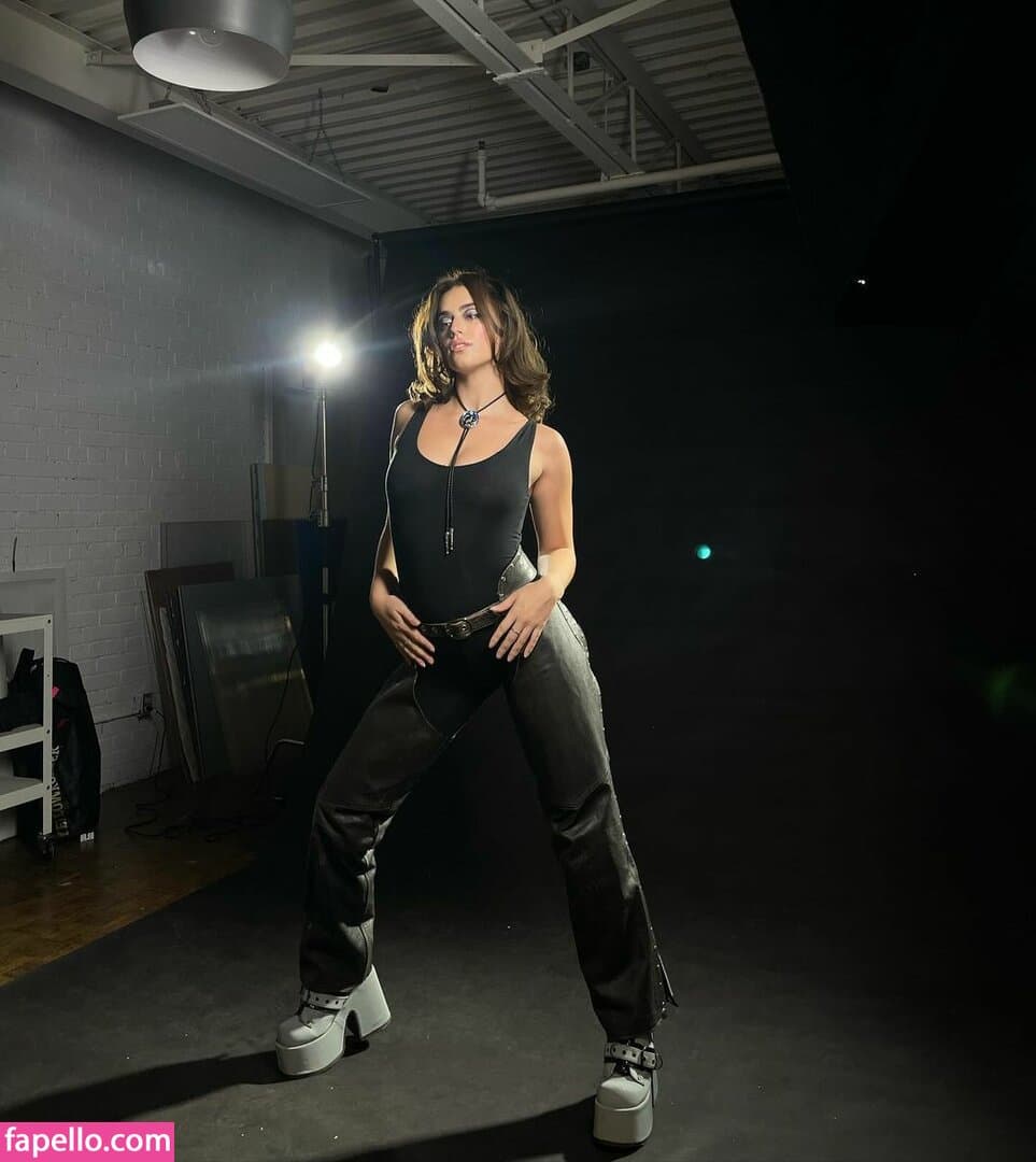 Paige Evans Nude OnlyFans Leaks 1 Video and 4 Photos