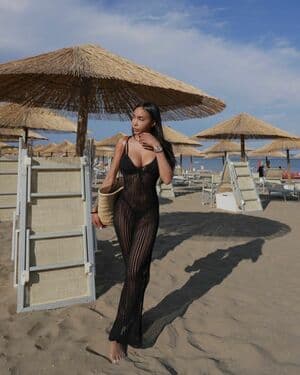 Click to view full size Paola Henriquez Nude Leaks 1 Video and 3 Photos