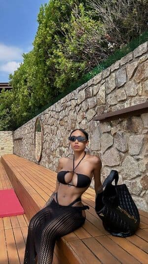 Click to view full size Paola Henriquez Nude Leaks 1 Video and 3 Photos