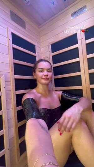 Paris Berelc Nude  Leaks 28 Photos