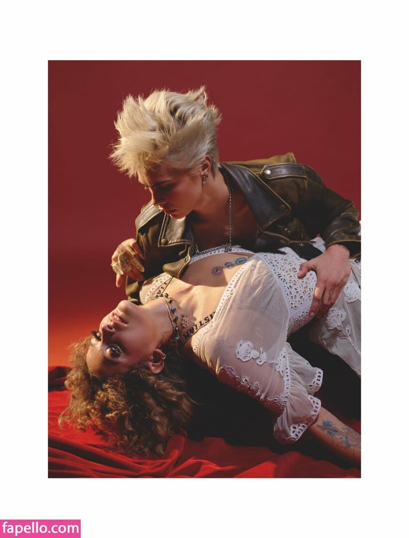 Paris Jackson Nude  Leaks 15 Photos