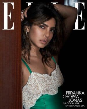Priyanka Chopra Nude  Leaks 7 Photos