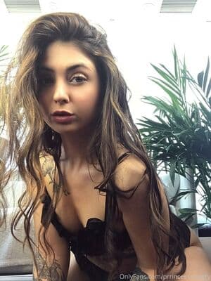 Click to view full size prrincess-cherry Nude Leaks 93 Photos