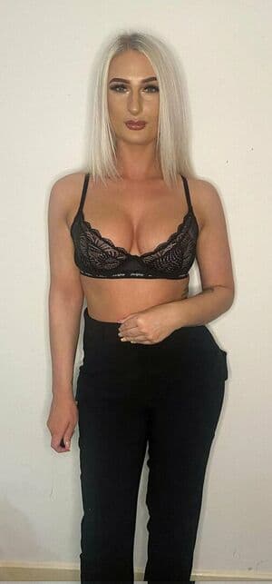 Rachel Cunningham Nude OnlyFans Leaks 2 Photos