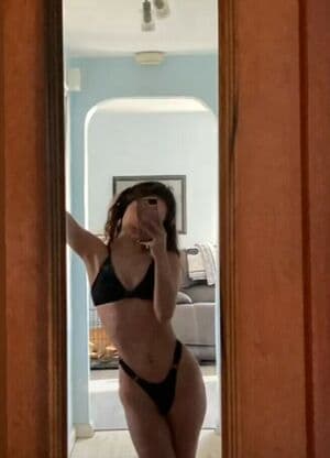 Click to view full size Reese Robbins Nude Leaks 7 Photos