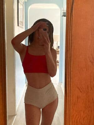 Click to view full size Reese Robbins Nude Leaks 7 Photos