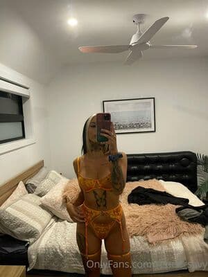 Renee Savy Nude  Leaks 15 Photos