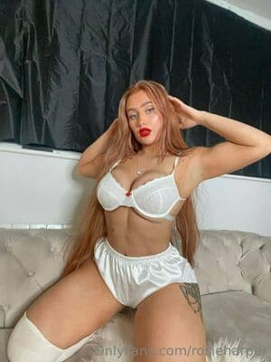 Rosie Harper Nude OnlyFans Leaks 4 Photos