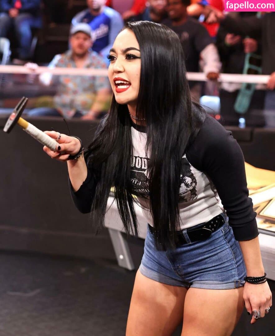 Roxanne Perez Nude  Leaks 4 Photos