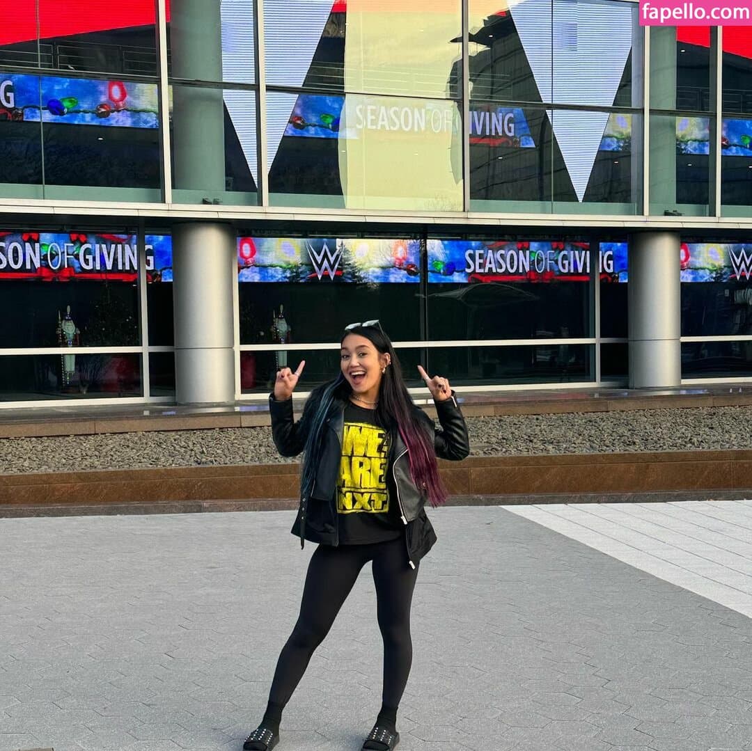 Roxanne Perez Nude  Leaks 8 Photos