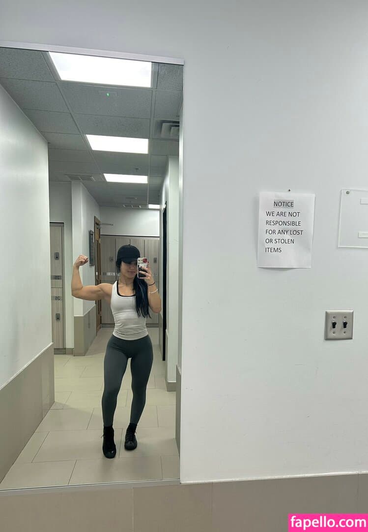 Roxanne Perez Nude  Leaks 3 Photos